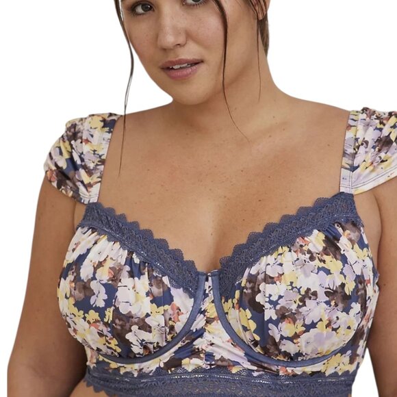 LNWOT  -   TORRID Underwire Longline Cap Sleeve Bralette sz 4 - Picture 1 of 11